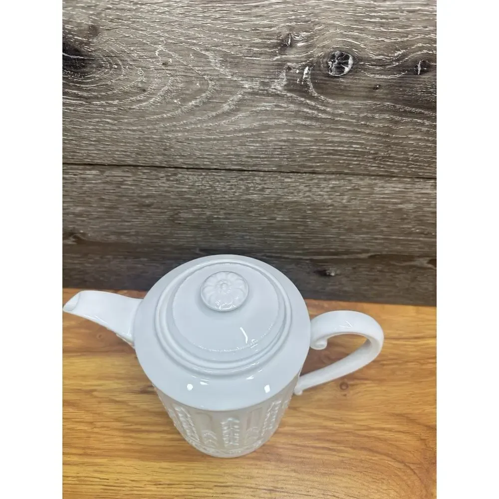 Bernardaud France Louvre 4 Cup White Porcelain Coffee Tea Pot 7” Tall